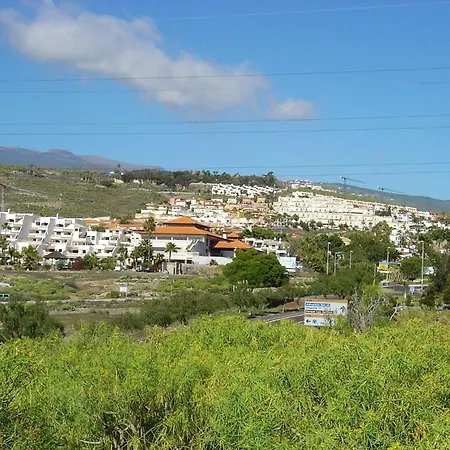 Casa Sarita - Well Maintained House In With Pool Chayofa