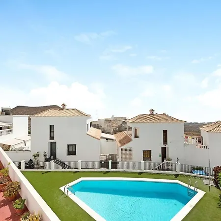 Very Well Maintained House In Chayofa, The Sunny South Of Tenerife