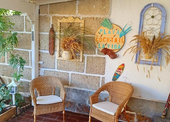 Casa Sarita - Well Maintained House In With Pool Chayofa