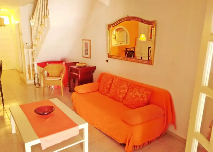 Casa Sarita - Well Maintained House In With Pool *