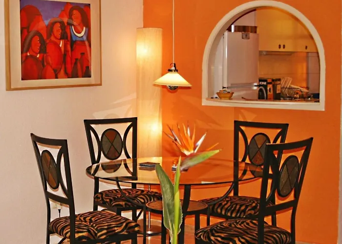 Casa Sarita - Well Maintained House In With Pool Chayofa