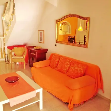 Very Well Maintained House In Chayofa, The Sunny South Of Tenerife *